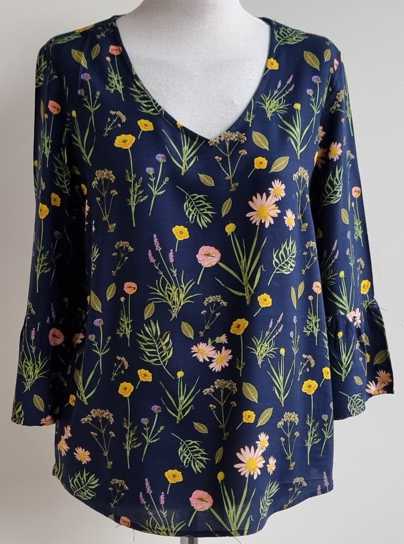 Tom Tailor donkerblauwe blouse met bloemen prints mt. 38