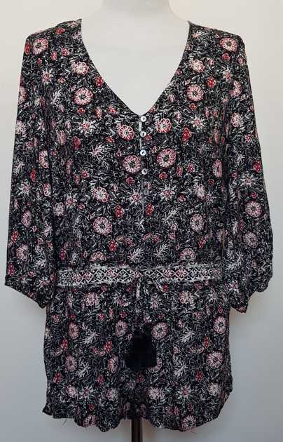 Forever21 zwarte soepelvallende playsuit met print mt. M