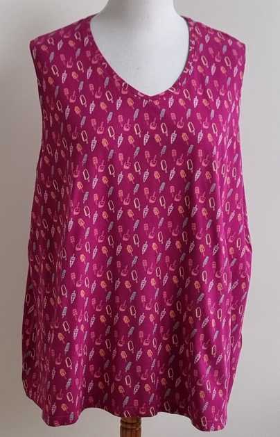 Ulla Popken cerise top met ijsjes print mt. 54/56