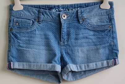 Esprit (EDC) jeans short met spikkeltje mt. 30